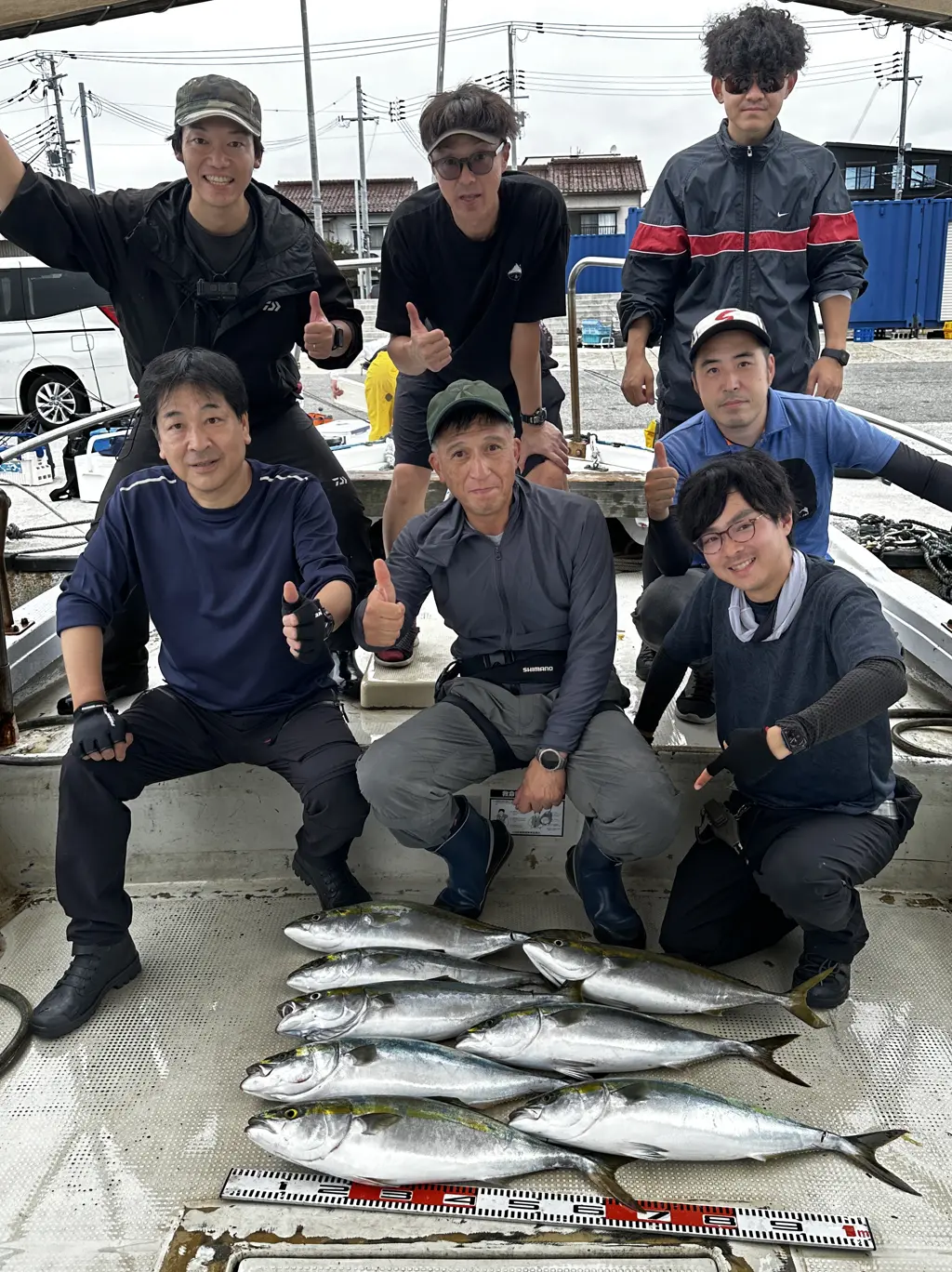 １０月１２日（日）（中潮）の釣果（メジロ７２cm含む船中８匹・タチウオ船中３４匹）